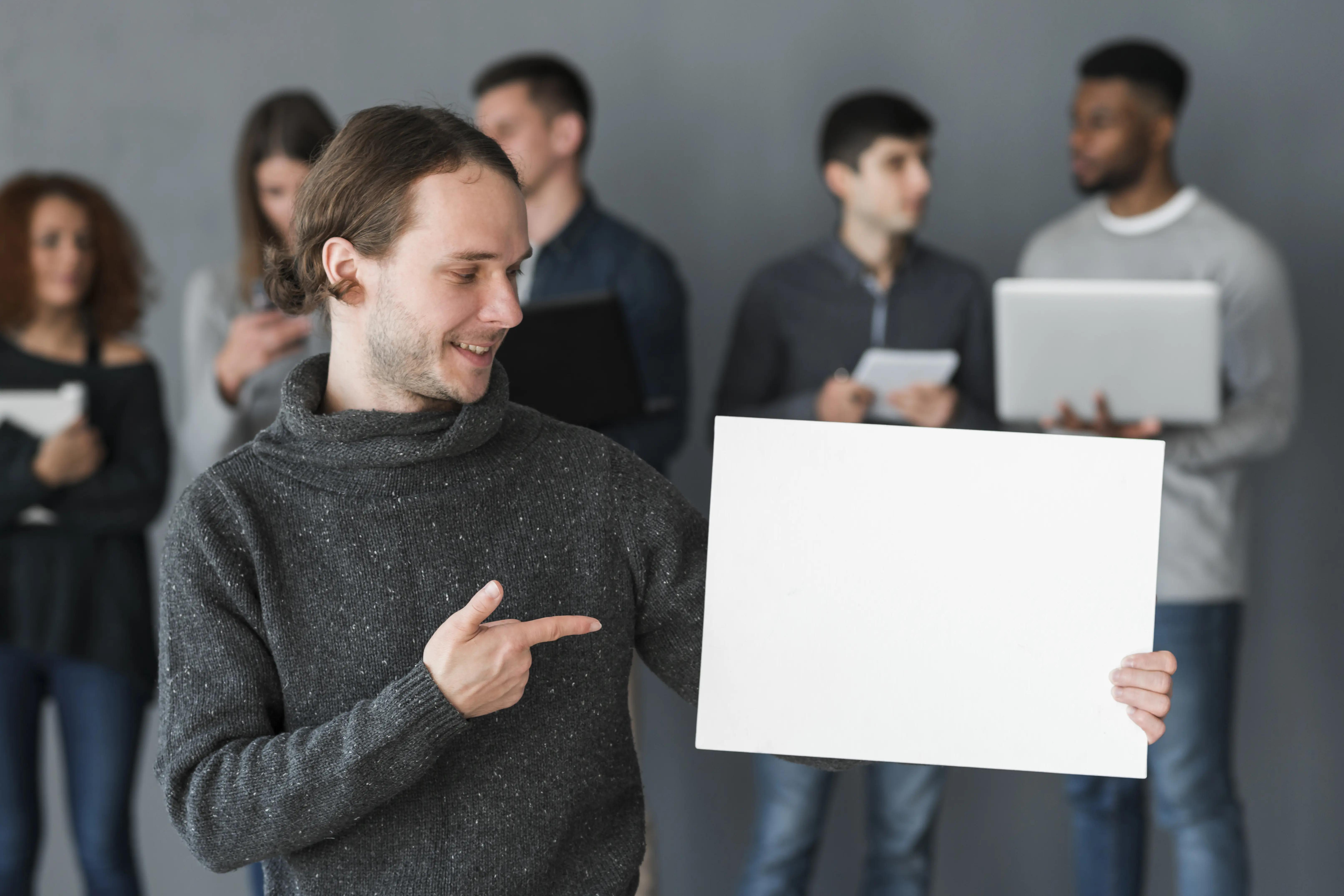 Ilustrace reklamy na billboardu s upozorněním na regulaci