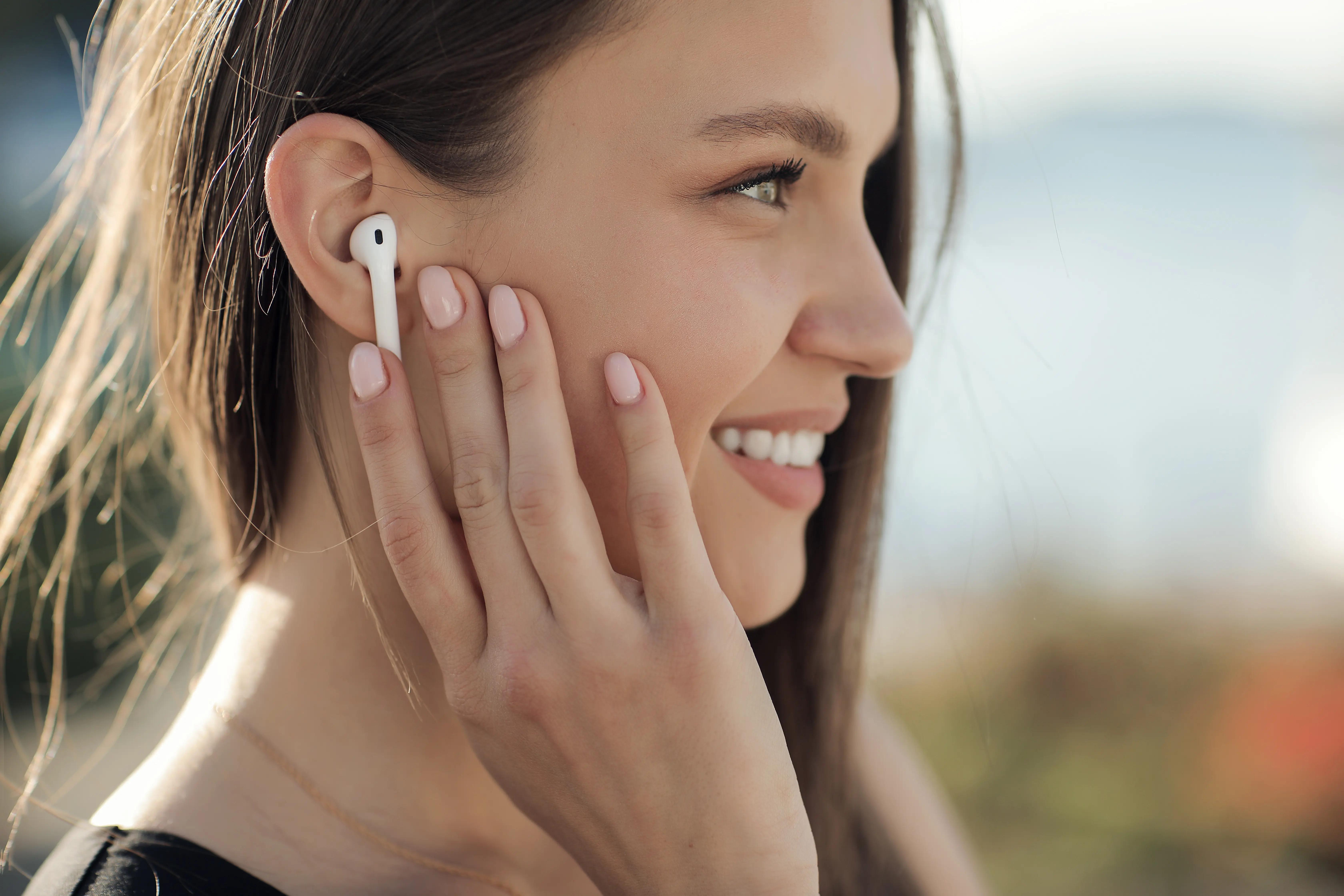 Porovnání falešných a originálních sluchátek AirPods